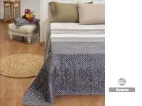 Cubrecama Danubio Bouti Classic 2 1/2 Plaza Arena